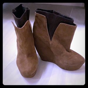 Joe’s bootie 7 1/2 M